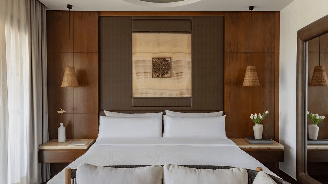 RedLevel Deluxe Room 